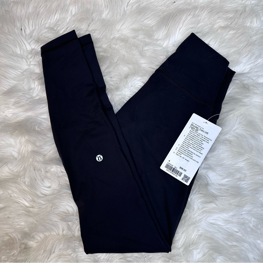 Lululemon black wunder train HR 28”‎  in black nwt